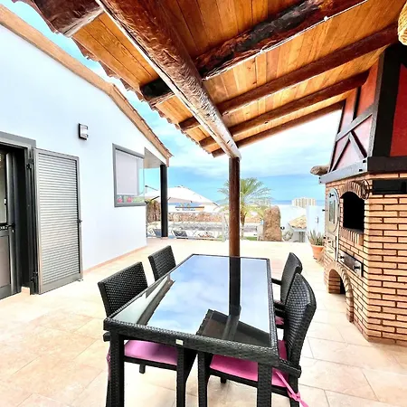 With Bbq, Private Heated Pool In Tenerife South 别墅 *