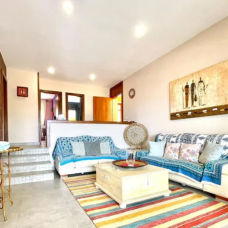 With Bbq, Private Heated Pool In Tenerife South 阿德耶
